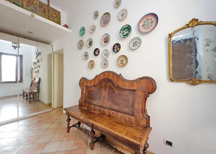 Charming Vatican 150m2 - 1600sq Ft